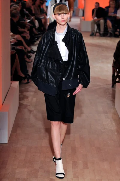 Look 22